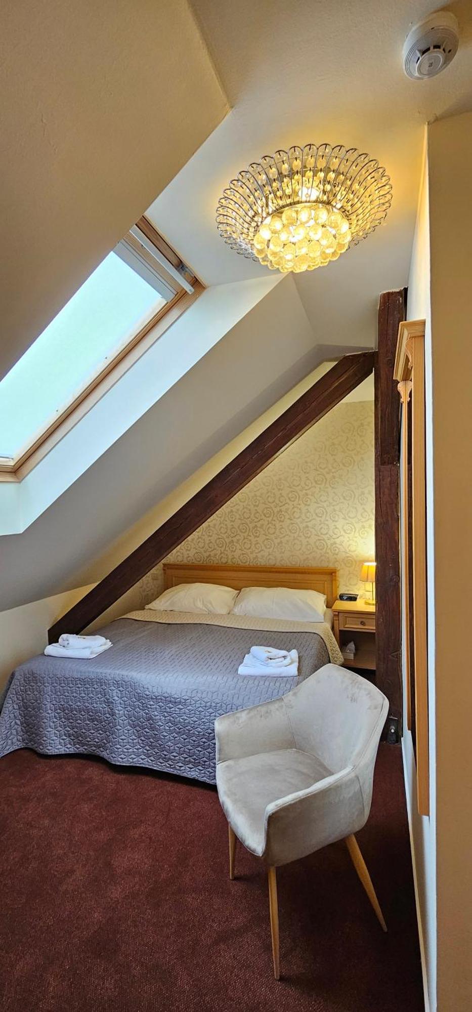 Zamecky Hotel Леднице Экстерьер фото