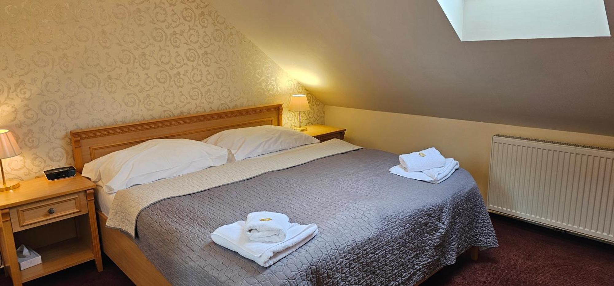 Zamecky Hotel Леднице Экстерьер фото