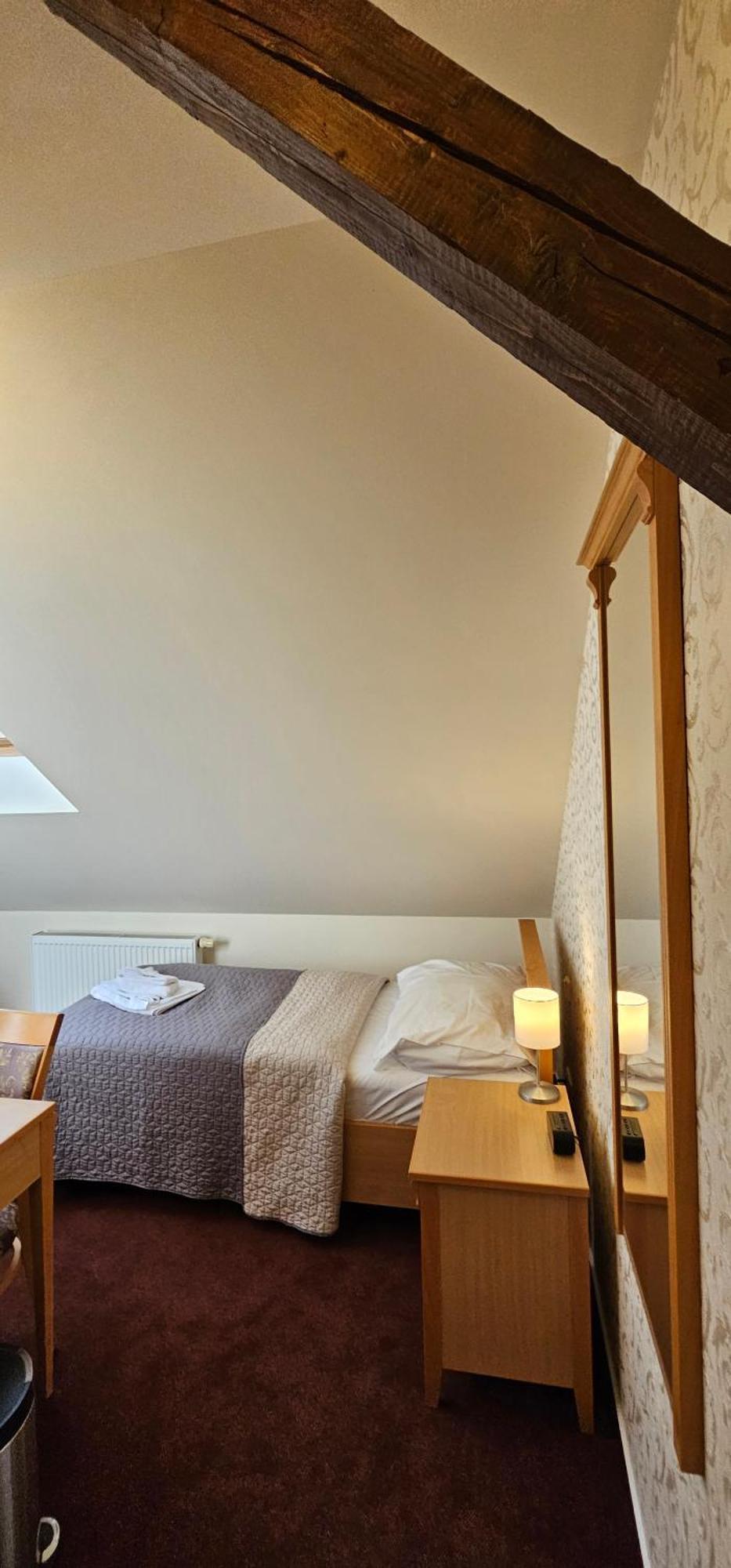 Zamecky Hotel Леднице Экстерьер фото